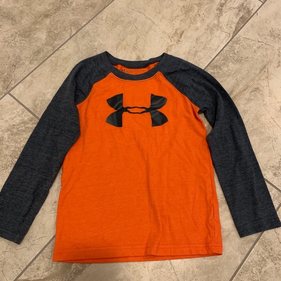 Under Armour Boys long sleeve - Picture 1 of 3